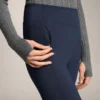 Pantaloni a vita alta, larghi e caldi, con tasche Pantaloni a vita alta, larghi e caldi, con tasche