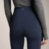 Pantaloni a vita alta, larghi e caldi, con tasche Pantaloni a vita alta, larghi e caldi, con tasche