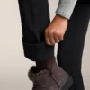 Pantaloni a vita alta, larghi e caldi, con tasche Pantaloni a vita alta, larghi e caldi, con tasche