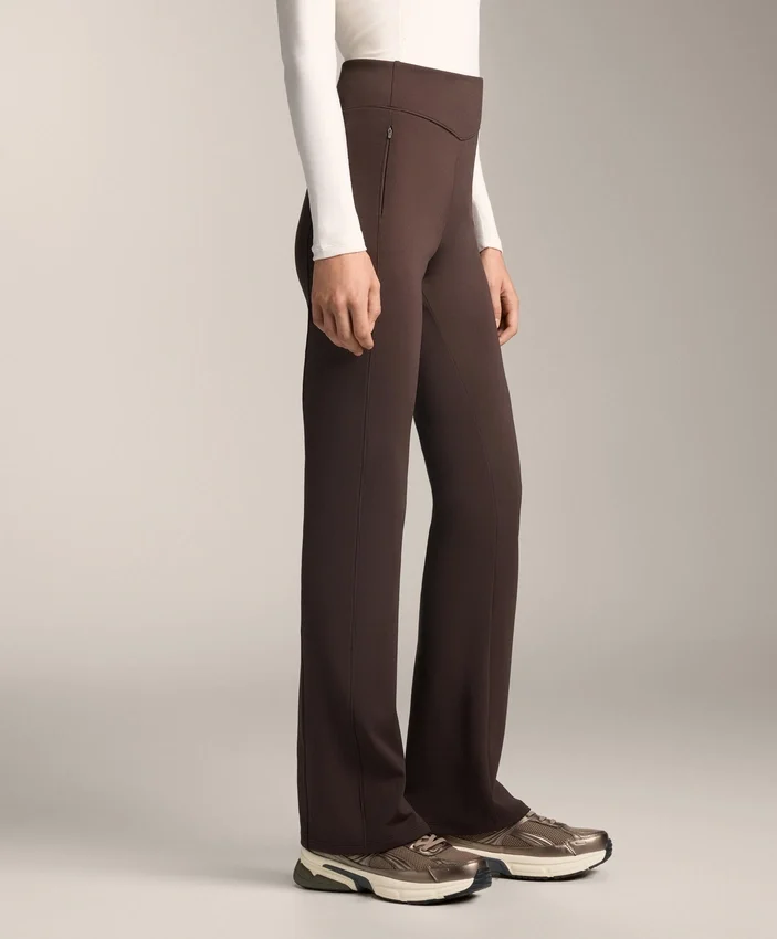 Pantaloni a vita alta, larghi e caldi, con tasche Pantaloni a vita alta, larghi e caldi, con tasche