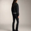 Pantaloni a vita alta, larghi e caldi, con tasche Pantaloni a vita alta, larghi e caldi, con tasche