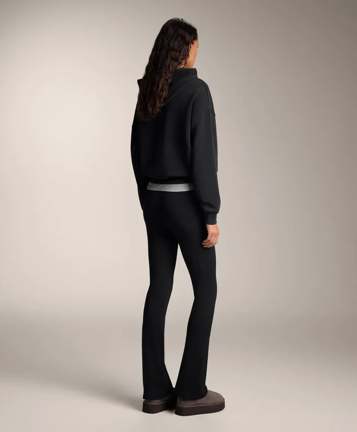 Pantaloni a vita alta, larghi e caldi, con tasche Pantaloni a vita alta, larghi e caldi, con tasche