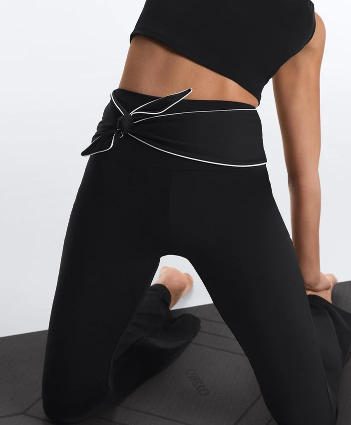 Pantaloni a zampa alta Comfortlux con fiocco Pantaloni a zampa alta Comfortlux con fiocco