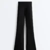 Pantaloni a zampa d’elefante a vita alta effetto neoprene Pantaloni a zampa d’elefante a vita alta effetto neoprene