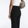 Pantaloni a zampa d’elefante a vita alta effetto neoprene Pantaloni a zampa d’elefante a vita alta effetto neoprene