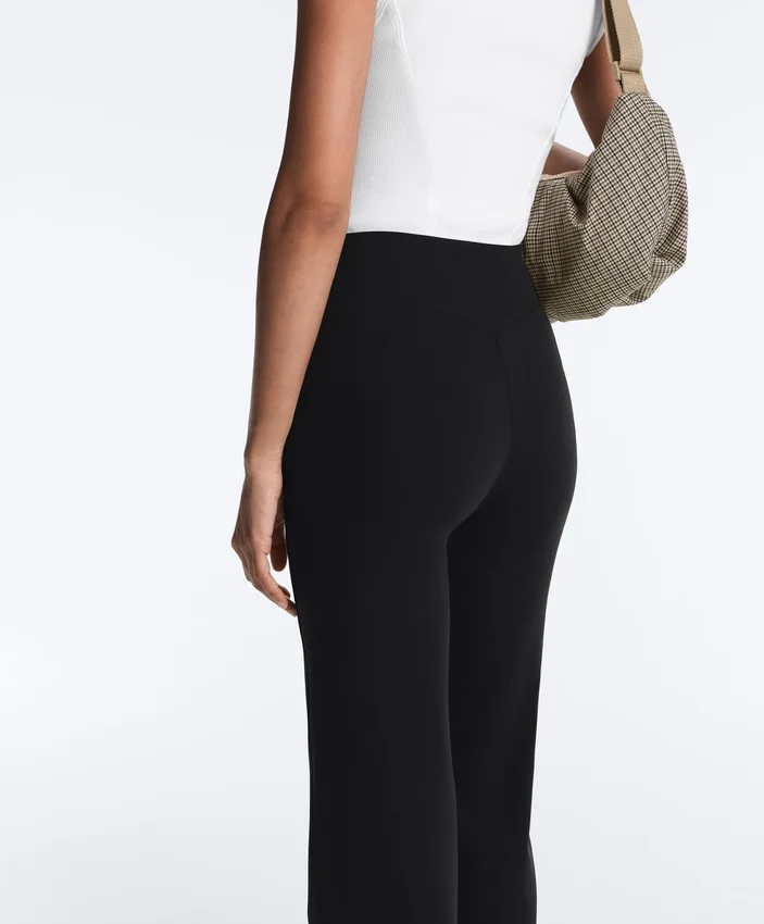 Pantaloni a zampa d’elefante a vita alta effetto neoprene Pantaloni a zampa d’elefante a vita alta effetto neoprene
