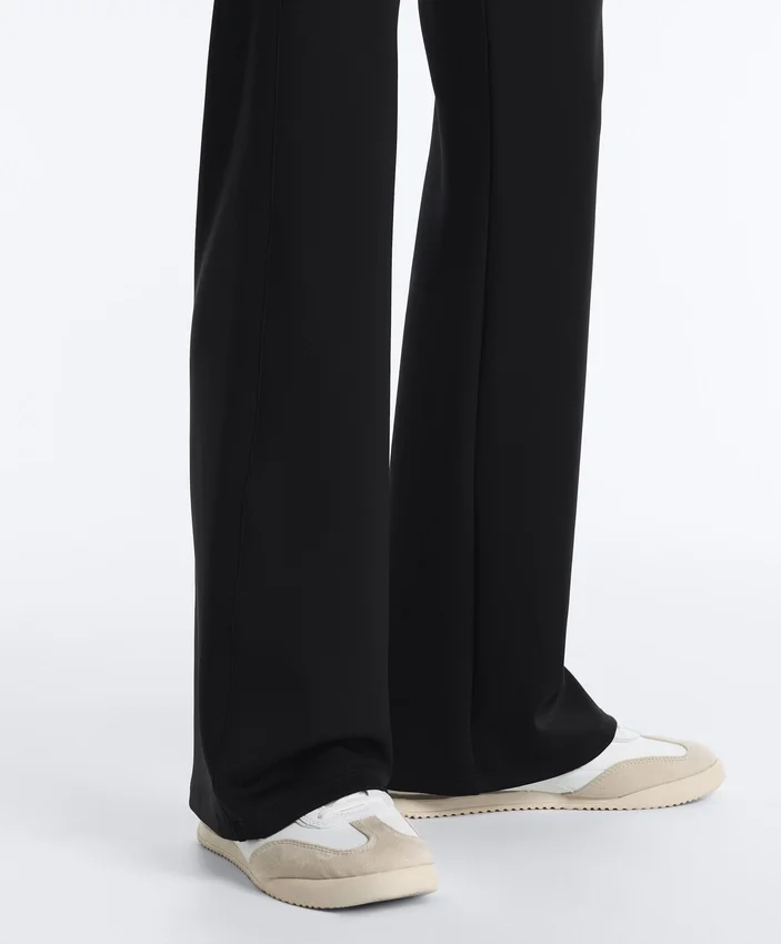 Pantaloni a zampa d’elefante a vita alta effetto neoprene Pantaloni a zampa d’elefante a vita alta effetto neoprene