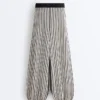 Pantaloni bloomer a righe in maglia Pantaloni bloomer a righe in maglia