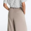 Pantaloni cropped a gamba larga Soft Touch con modal e pieghe Pantaloni cropped a gamba larga Soft Touch con modal e pieghe