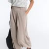 Pantaloni cropped a gamba larga Soft Touch con modal e pieghe Pantaloni cropped a gamba larga Soft Touch con modal e pieghe