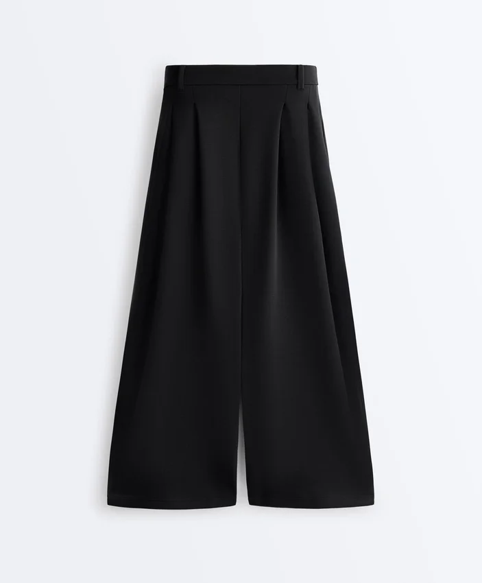 Pantaloni cropped a gamba larga Soft Touch con modal e pieghe Pantaloni cropped a gamba larga Soft Touch con modal e pieghe
