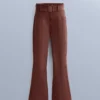 Pantaloni da sci elasticizzati a vita alta e a zampa d’elefante, resistenti all’acqua Pantaloni da sci elasticizzati a vita alta e a zampa d’elefante, resistenti all’acqua