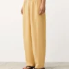 Pantaloni dritti in misto lyocell e 24% lino Pantaloni dritti in misto lyocell e 24% lino
