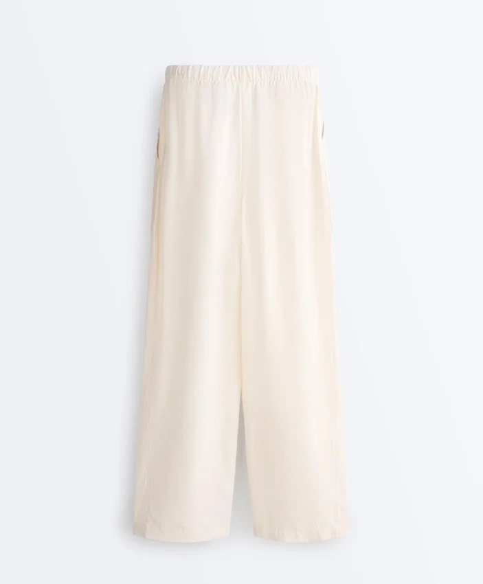 Pantaloni dritti in misto lyocell e 24% lino Pantaloni dritti in misto lyocell e 24% lino