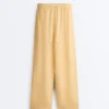 Pantaloni dritti in misto lyocell e 24% lino Pantaloni dritti in misto lyocell e 24% lino
