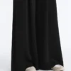 Pantaloni lunghi a gamba larga in modal Soft Touch e con pieghe Pantaloni lunghi a gamba larga in modal Soft Touch e con pieghe
