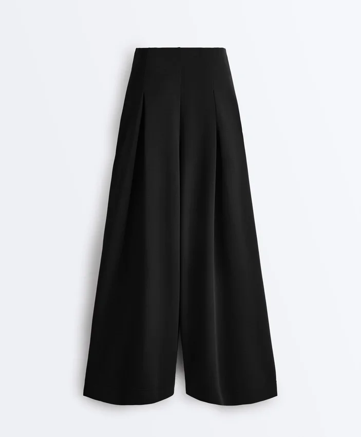 Pantaloni lunghi a gamba larga in modal Soft Touch e con pieghe Pantaloni lunghi a gamba larga in modal Soft Touch e con pieghe
