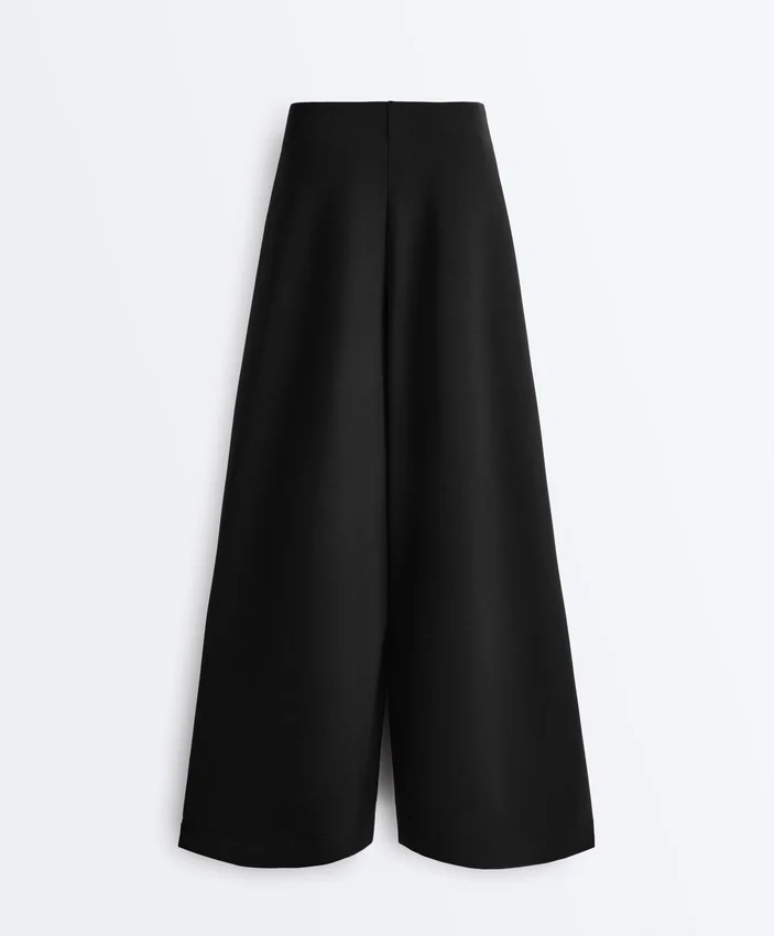 Pantaloni lunghi a gamba larga in modal Soft Touch e con pieghe Pantaloni lunghi a gamba larga in modal Soft Touch e con pieghe