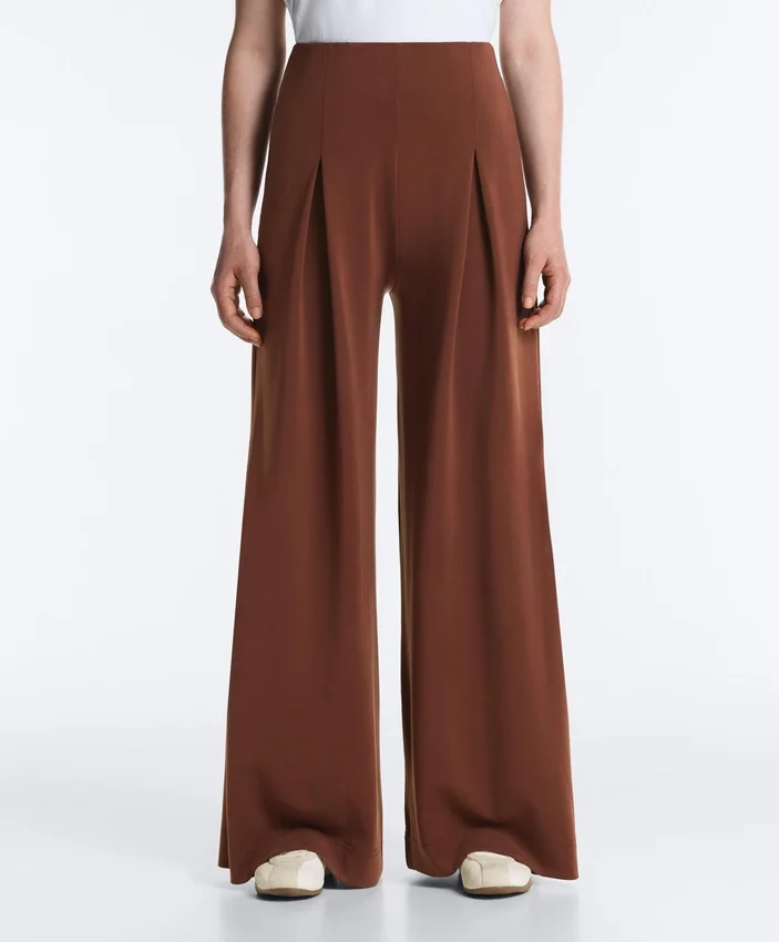 Pantaloni lunghi in modal Soft Touch con dettaglio a pieghe Pantaloni lunghi in modal Soft Touch con dettaglio a pieghe