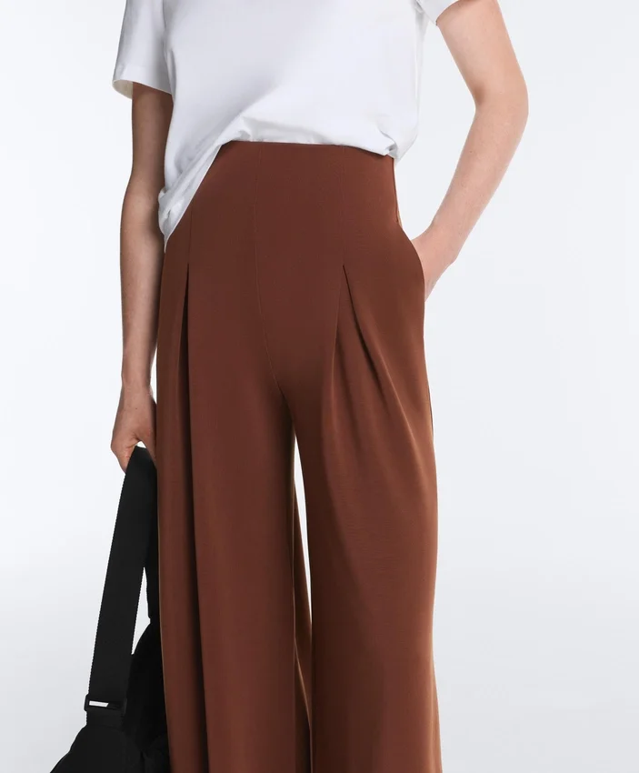 Pantaloni lunghi in modal Soft Touch con dettaglio a pieghe Pantaloni lunghi in modal Soft Touch con dettaglio a pieghe