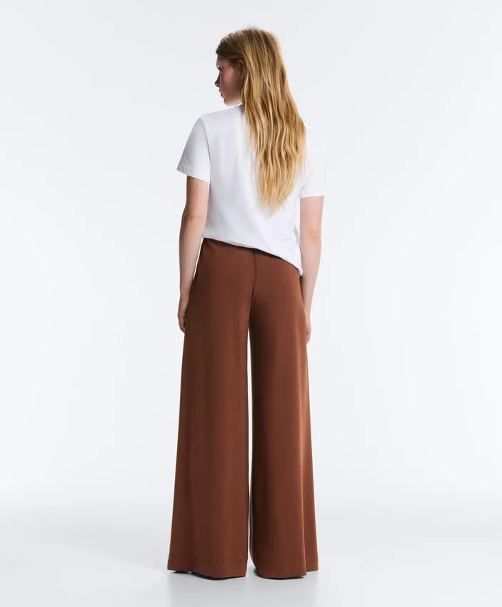 Pantaloni lunghi in modal Soft Touch con dettaglio a pieghe Pantaloni lunghi in modal Soft Touch con dettaglio a pieghe