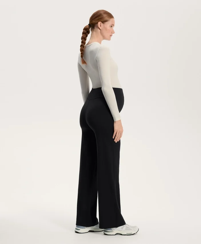 Pantaloni premaman caldi a gamba dritta Pantaloni premaman caldi a gamba dritta