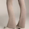 Pantaloni svasati in maglia Pantaloni svasati in maglia