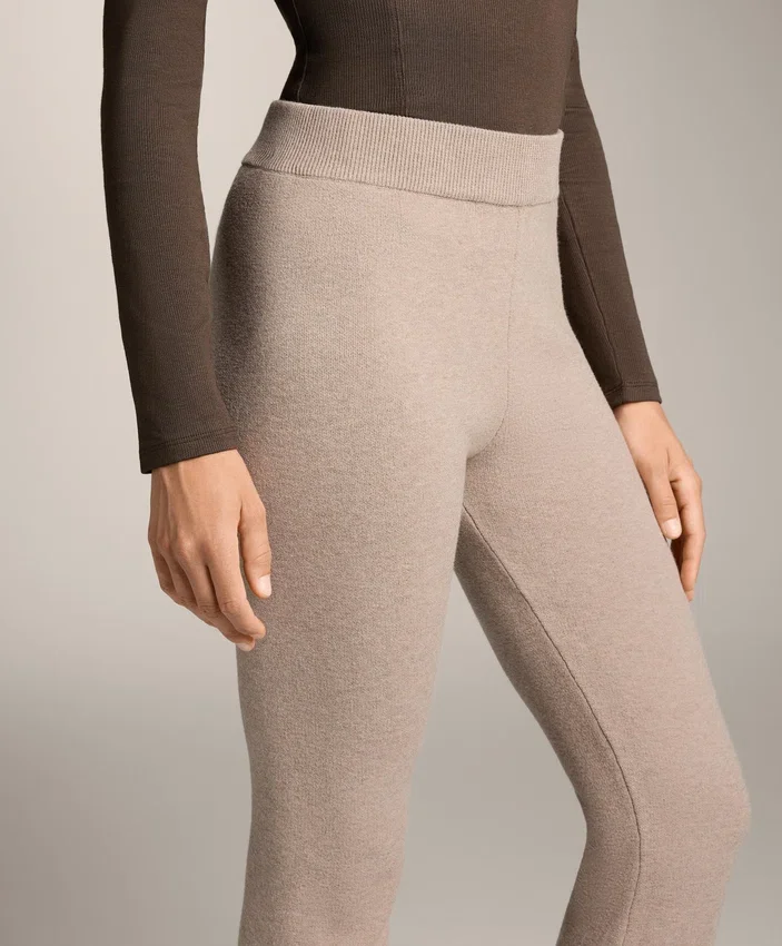 Pantaloni svasati in maglia Pantaloni svasati in maglia