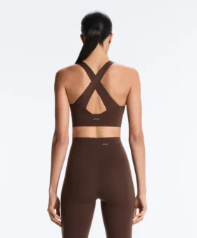 Reggiseno Light Touch con spalline incrociate sul retro, sostegno medio e tessuto leggero