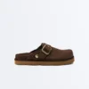 Sabot in pelle crosta con fibbia Sabot in pelle crosta con fibbia