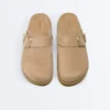 Sabot in pelle crosta con fibbia Sabot in pelle crosta con fibbia