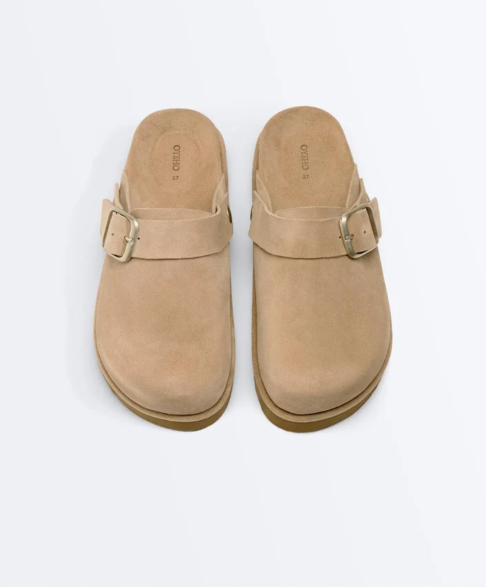 Sabot in pelle crosta con fibbia Sabot in pelle crosta con fibbia
