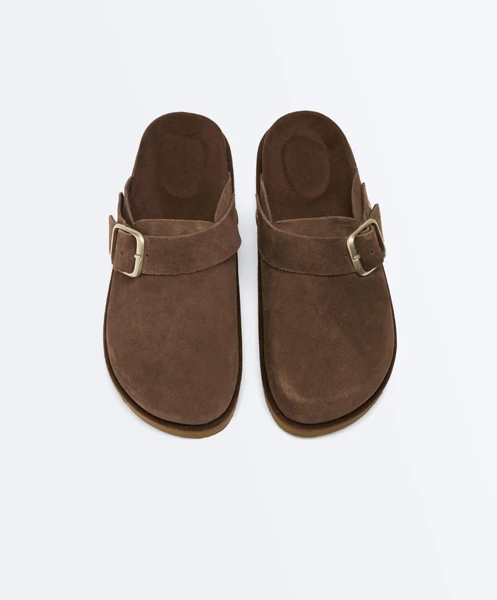 Sabot in pelle crosta con fibbia Sabot in pelle crosta con fibbia