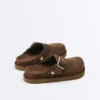 Sabot in pelle crosta con fibbia Sabot in pelle crosta con fibbia