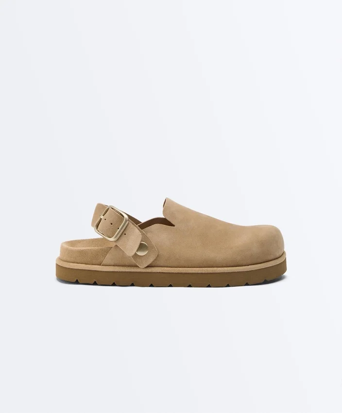 Sabot in pelle crosta con fibbia Sabot in pelle crosta con fibbia
