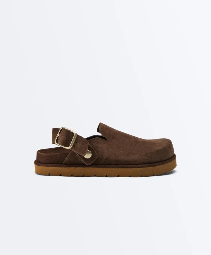 Sabot in pelle crosta con fibbia Sabot in pelle crosta con fibbia