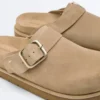 Sabot in pelle crosta con fibbia Sabot in pelle crosta con fibbia