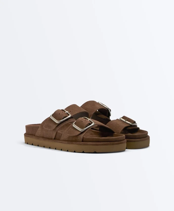 Sandali con plateau in pelle crosta con fibbia Sandali con plateau in pelle crosta con fibbia