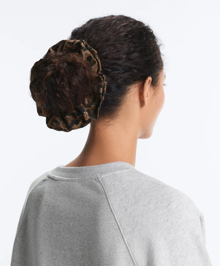 Scrunchie grande in jacquard leopardato Scrunchie grande in jacquard leopardato