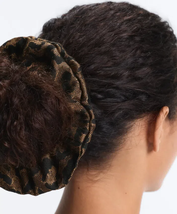 Scrunchie grande in jacquard leopardato Scrunchie grande in jacquard leopardato