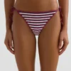 Slip bikini a copertura media a righe testurizzate con lacci