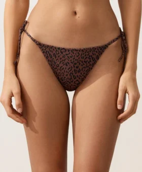 Slip bikini a copertura media con lacci e stampa leopardata