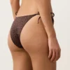 Slip bikini a copertura media con lacci e stampa leopardata
