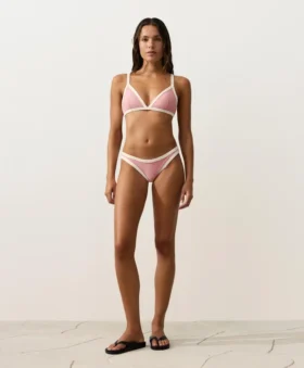 Slip bikini a copertura media con taglio a U e bordi a contrasto