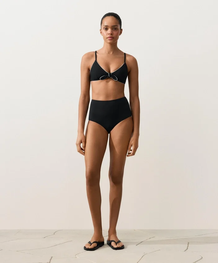 Slip bikini a vita alta modellante Slip bikini a vita alta modellante