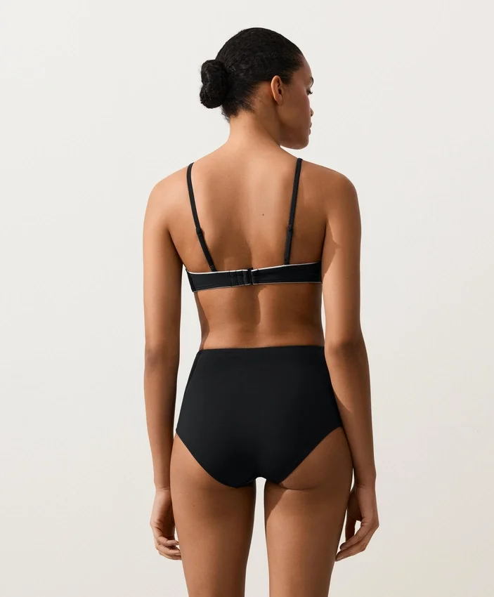 Slip bikini a vita alta modellante Slip bikini a vita alta modellante