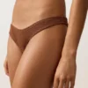 Slip bikini brasiliano con taglio a U in tessuto stropicciato Slip bikini brasiliano con taglio a U in tessuto stropicciato