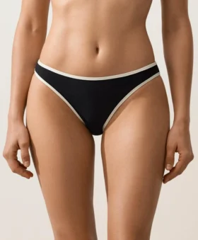 Slip bikini classico con bordi a contrasto