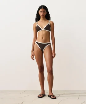 Slip bikini classico con bordi a contrasto