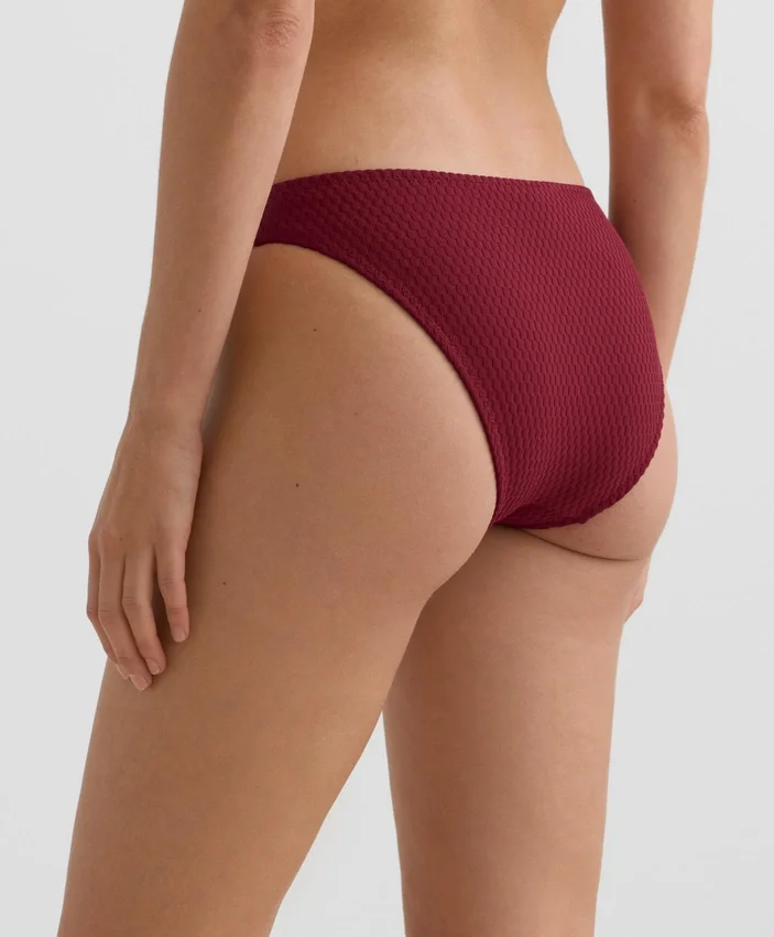 Slip bikini classico in jacquard a mini quadri Slip bikini classico in jacquard a mini quadri